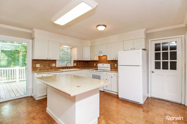 Foto del edificio - 3848 Briarwood Avenue, High Point, NC 27265