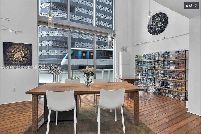 Building Photo - 1050 Brickell Ave