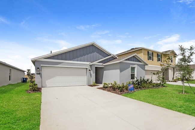 Building Photo - 2474 McKinley Dr