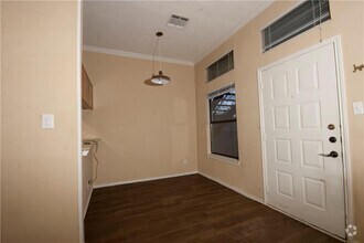 Building Photo - 2802 Nueces St
