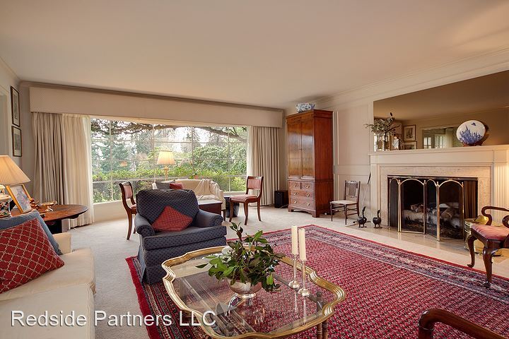 Foto del edificio - 4 br, 3.5 bath House - 1330 Broadmoor Dr E