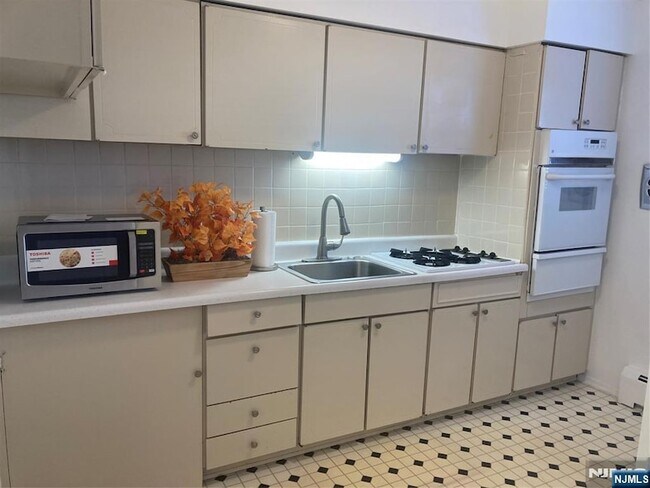 Foto del edificio - 1251 Valley Rd