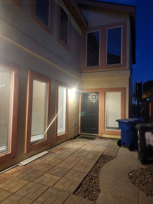 Small back patio - 10609 S Main St