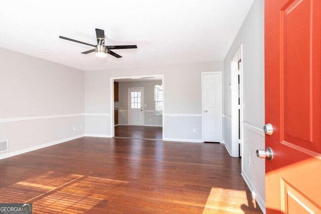 Building Photo - 113 Evergreen Trail SE