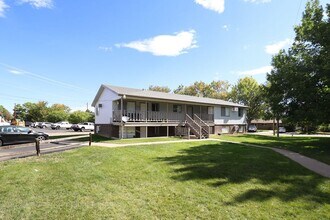 Building Photo - 1546 Deanna Ct