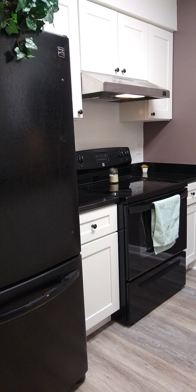 Foto del edificio - 13607 Orchard Dr