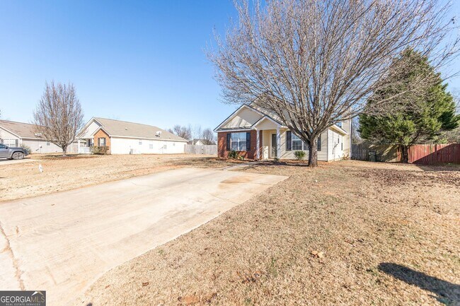Building Photo - 404 Chadwyck Cir