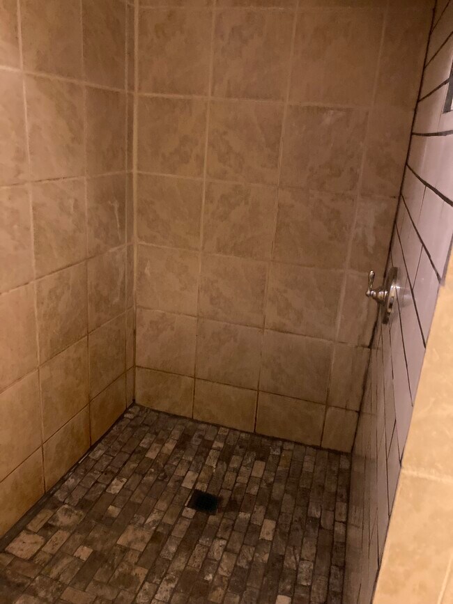 Building Photo - 220 Apartments