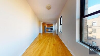 Building Photo - 620 W 171st St