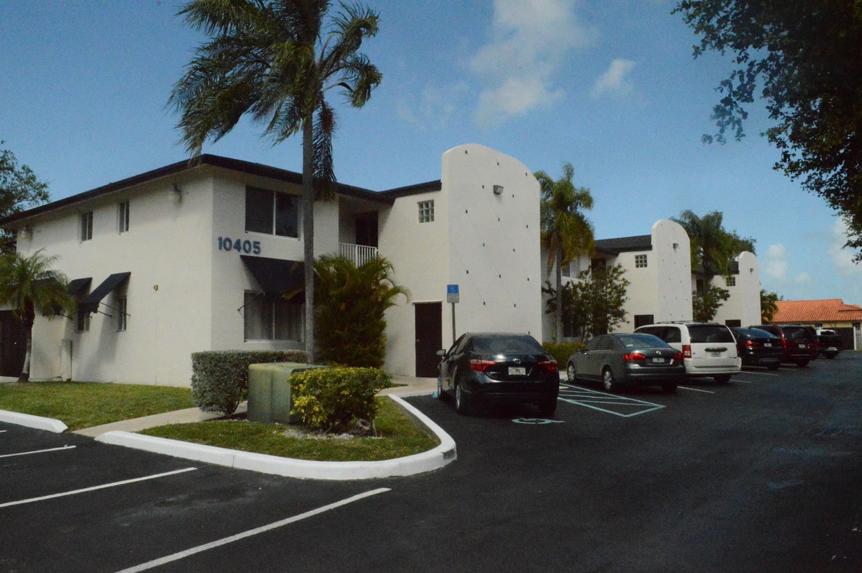 10405 SW 212th St, Cutler Bay, FL 33189 Condo for Rent in Cutler Bay, FL