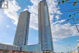 Building Photo - 950 Portage Pkwy