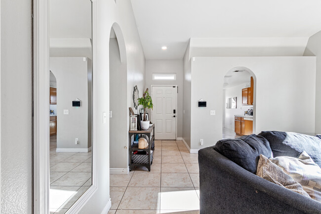Building Photo - 37829 Antibes Ct