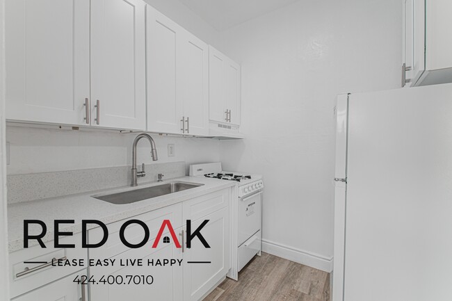 Foto del edificio - 354 E Cypress Ave