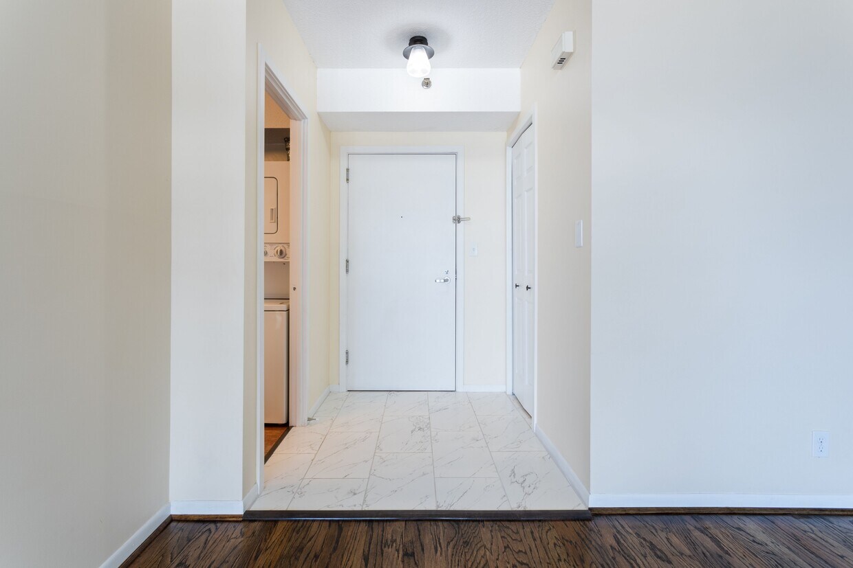 5505 Seminary Rd Unit 1207N, Baileys Crossroads, VA 22041 Condo for