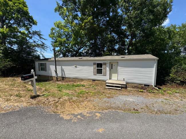 Building Photo - 871 Fairgarden Cir