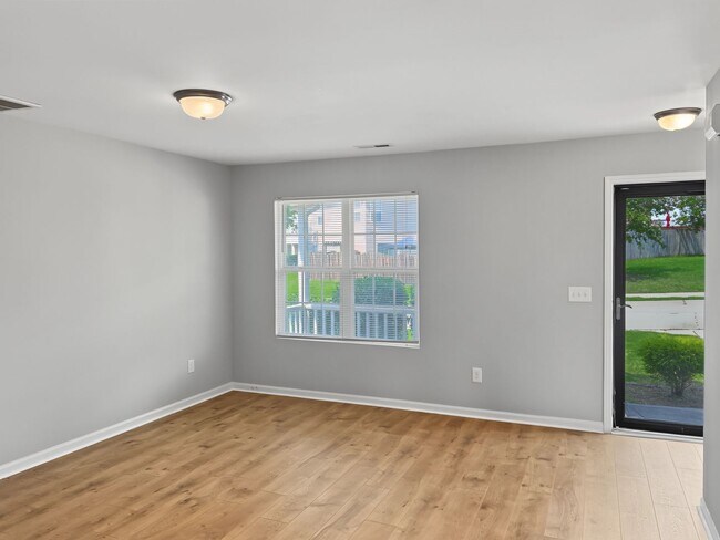 Foto del edificio - 3457 Kernstown Dr