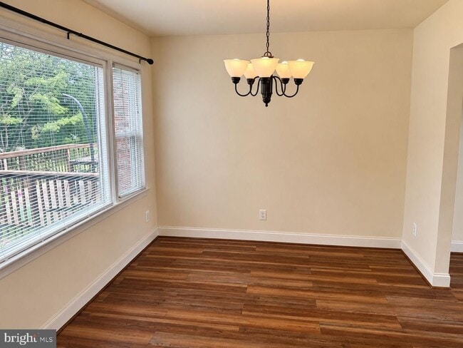 Building Photo - 5530 Kendrick Ln