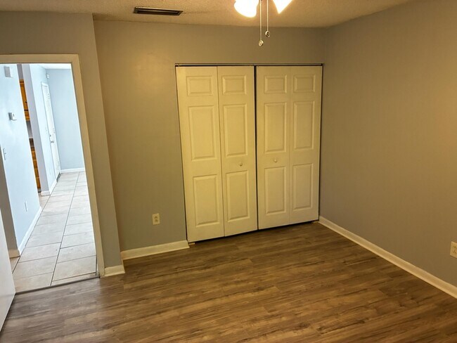 Foto del edificio - 5219 Plymouth St