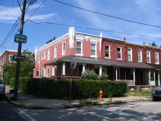 Foto del edificio - 6051 Kershaw St