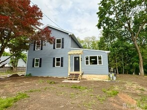 Building Photo - 124 Half Acre Rd