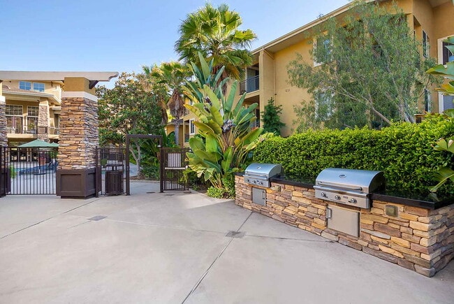 Building Photo - Carmel Creek