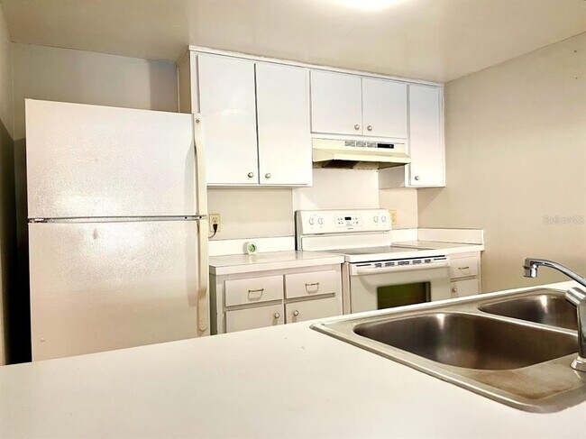 Foto del edificio - 5820 N Church Ave