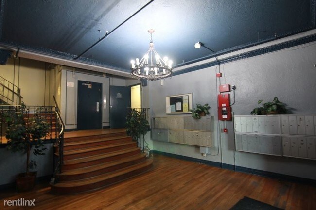 Building Photo - 500S S Westmoreland Ave
