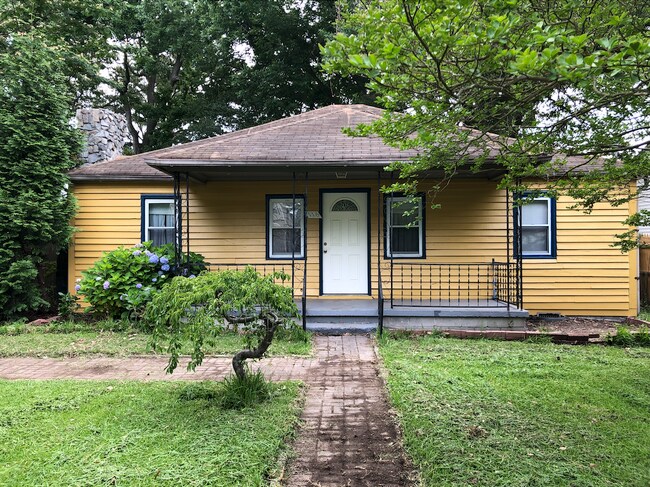 Building Photo - 116 Houston Ave