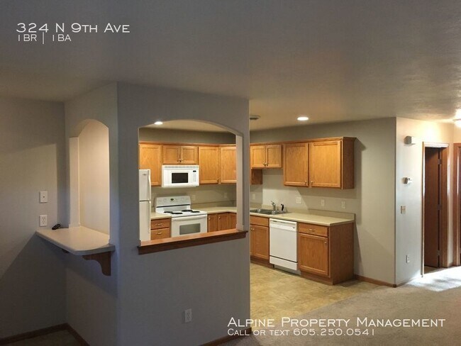 Building Photo - 324 9th Ave