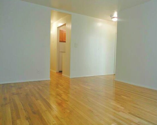 Foto principal - 67 W 109th St