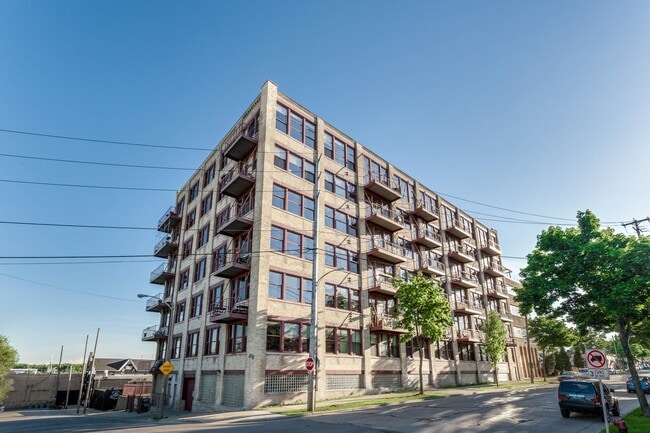 Parts House Lofts - 215 W Maple St