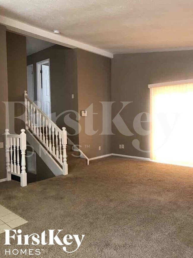 Foto del edificio - 6321 W Ray St