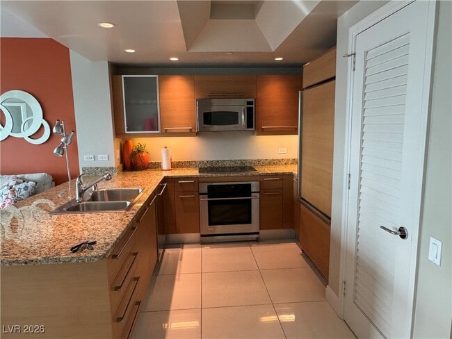 Building Photo - 222 Karen Ave