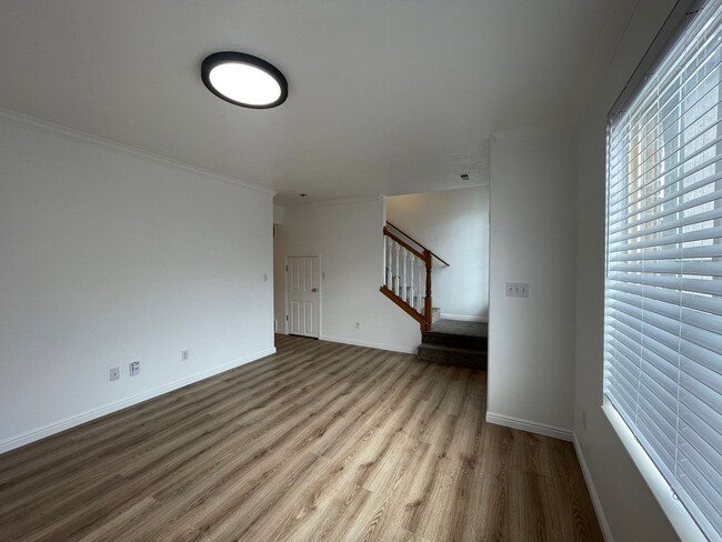 Foto del edificio - 3 Bedroom Townhome by BYU