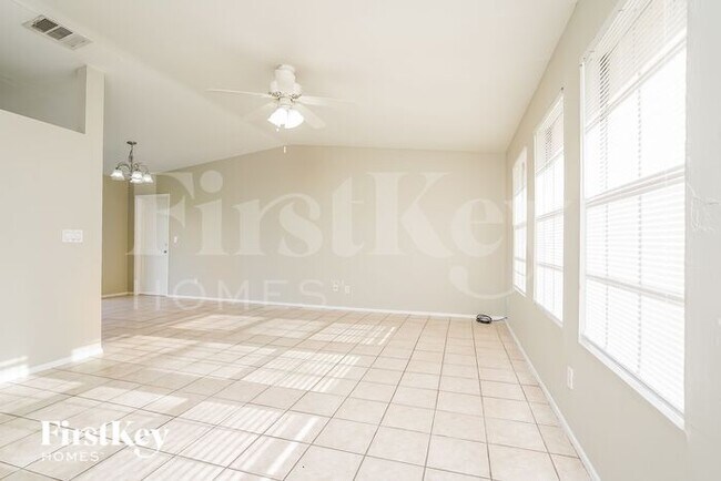 Foto del edificio - 2120 NE 16th Pl