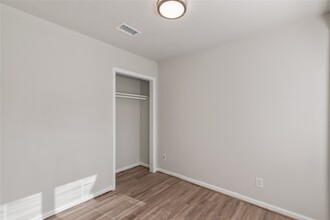 Building Photo - 22115 Fincastle Dr