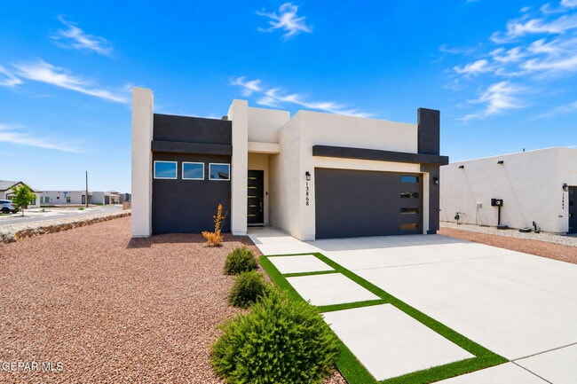 Building Photo - 13868 Paseo de Loma Ct