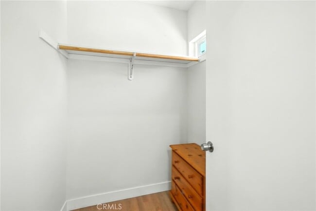 Foto del edificio - 9221 Swinton Ave