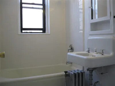 Foto del edificio - 3335 W Diversey Ave