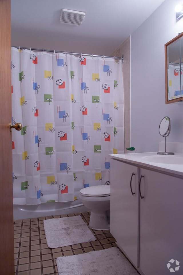 Building Photo - 4455 Rue Saint-Urbain