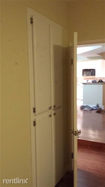 Building Photo - 19009 Sherman Way