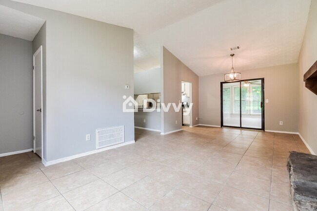 Building Photo - 910 Brandon Hill Way