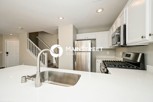 Foto del edificio - 3 Bedroom Pet-Friendly Home in LAS VEGAS, NV with Main Street Renewal