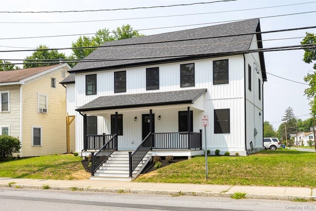 Building Photo - 7441 S Broadway