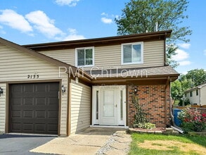 Building Photo - 2155 Wildwood Ln