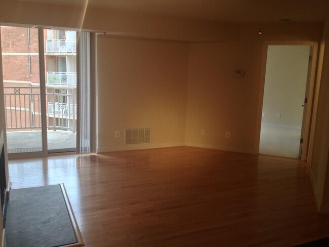 Building Photo - Condo at The Chase in Downtown Bethesda!  Pool, Balcony & Next to Metro!