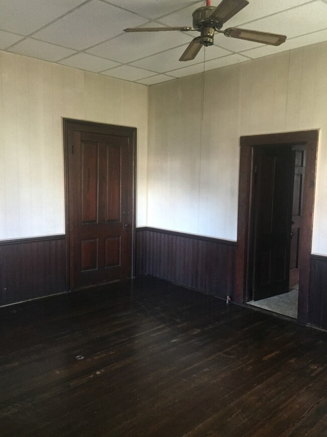 Foto del edificio - Affordable 3/2 on corner lot