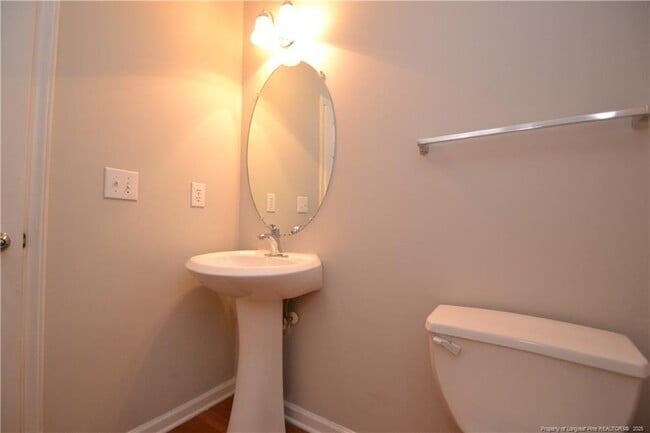 Building Photo - 1428 Cricket Ridge Dr