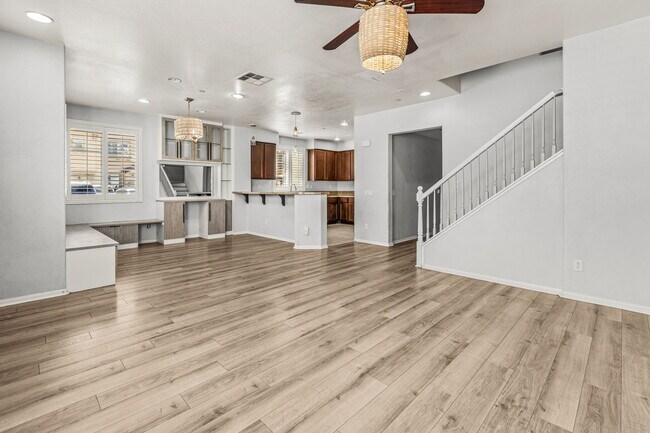 Building Photo - 1636 Avenida Aviare
