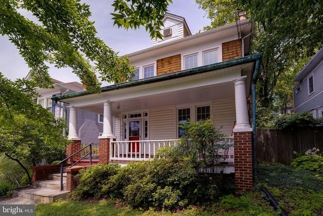 Building Photo - 4209 Ellicott St NW
